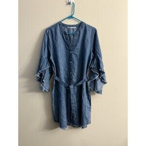 Given Kale‎ Dress Women's L Lightweight Blue Chambray Button Up Shirt Raw Hem